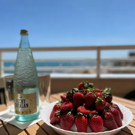 Vitamin Sea Apartment *